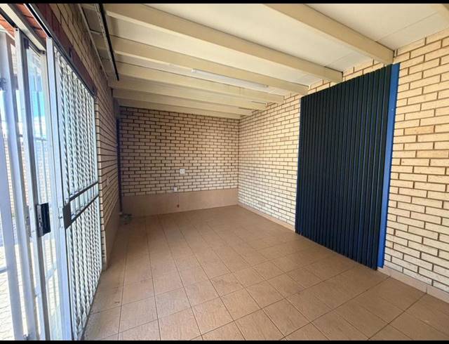 BUSINESS PROPERTY TO RENT IN SUNDERLAND RIDGE